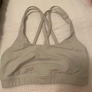 Lululemon Energy Bra Creamy Mint